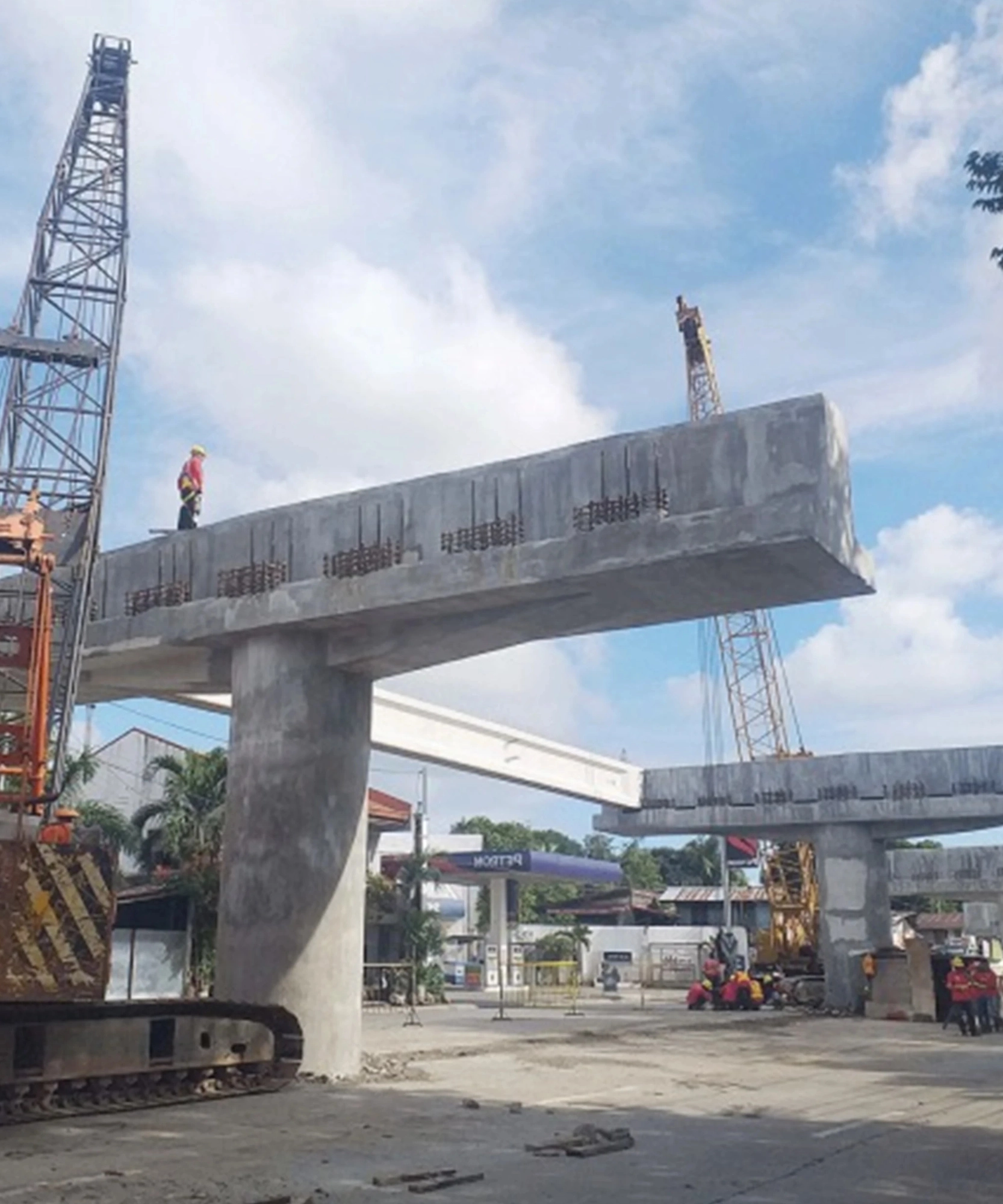 Ungka
 Pavia Flyover